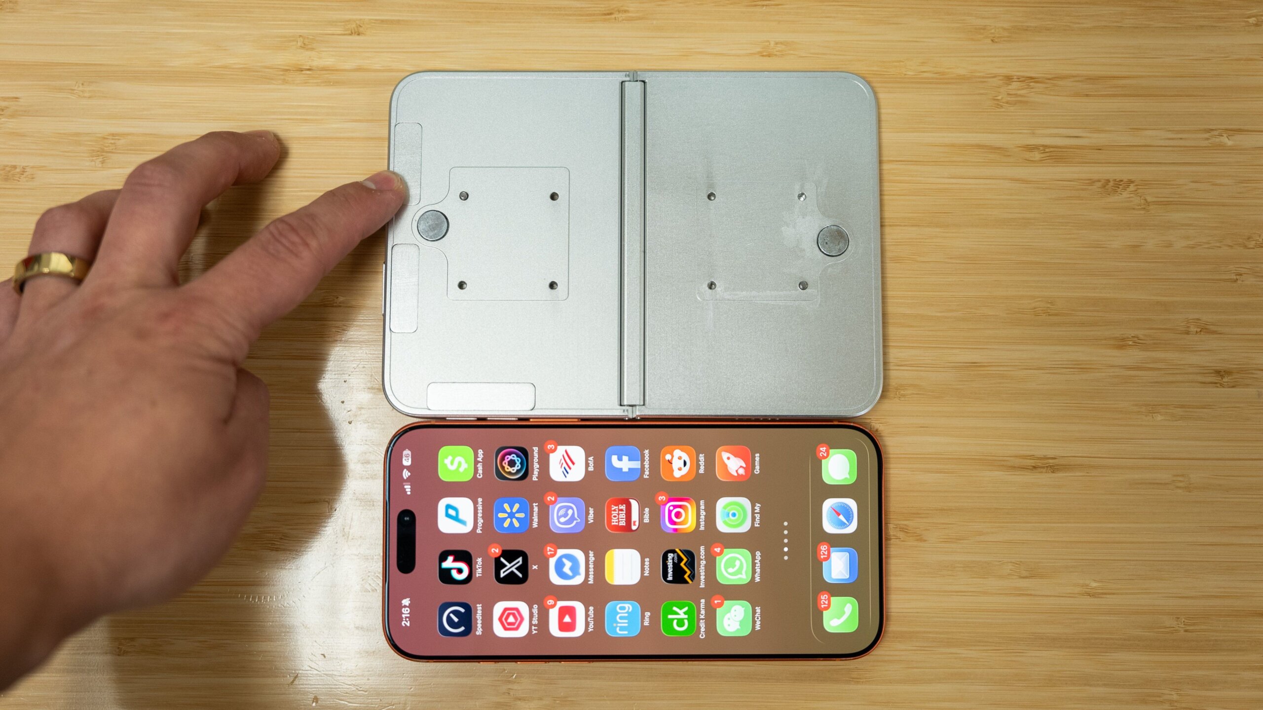 iPhone Ultra가 다른 Apple 장치와 비교되는 방법은 다음과 같습니다.