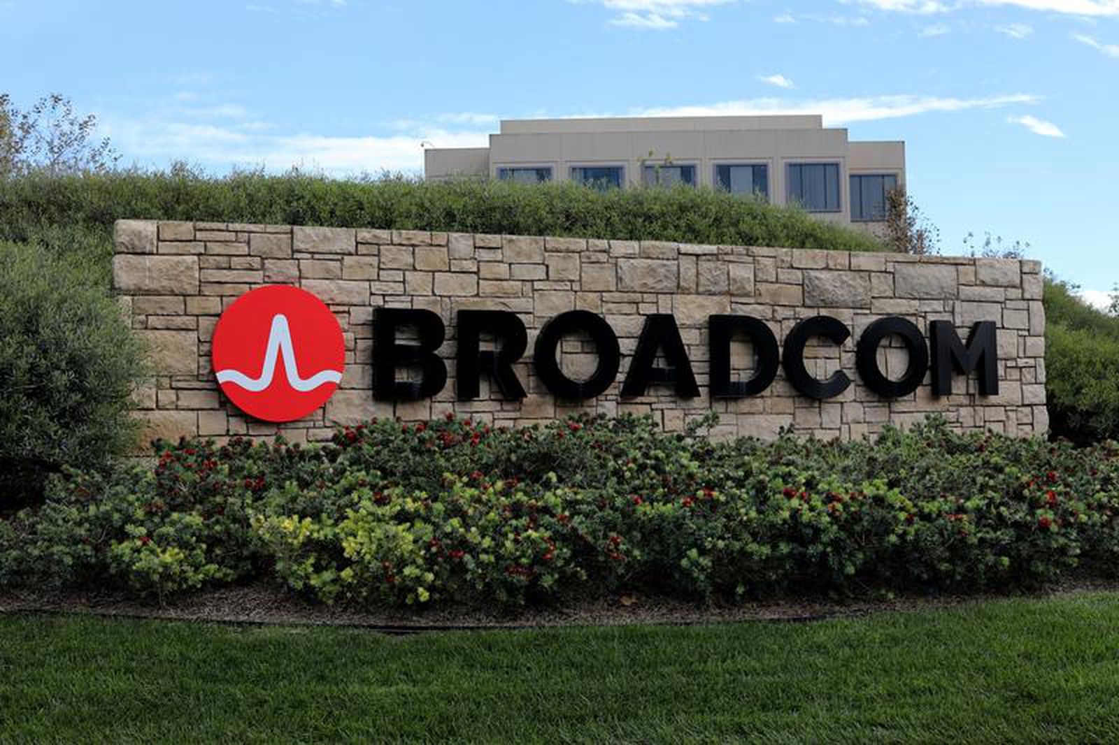 Apple과 Broadcom, 칩 공급 계약을 2031년까지 연장
